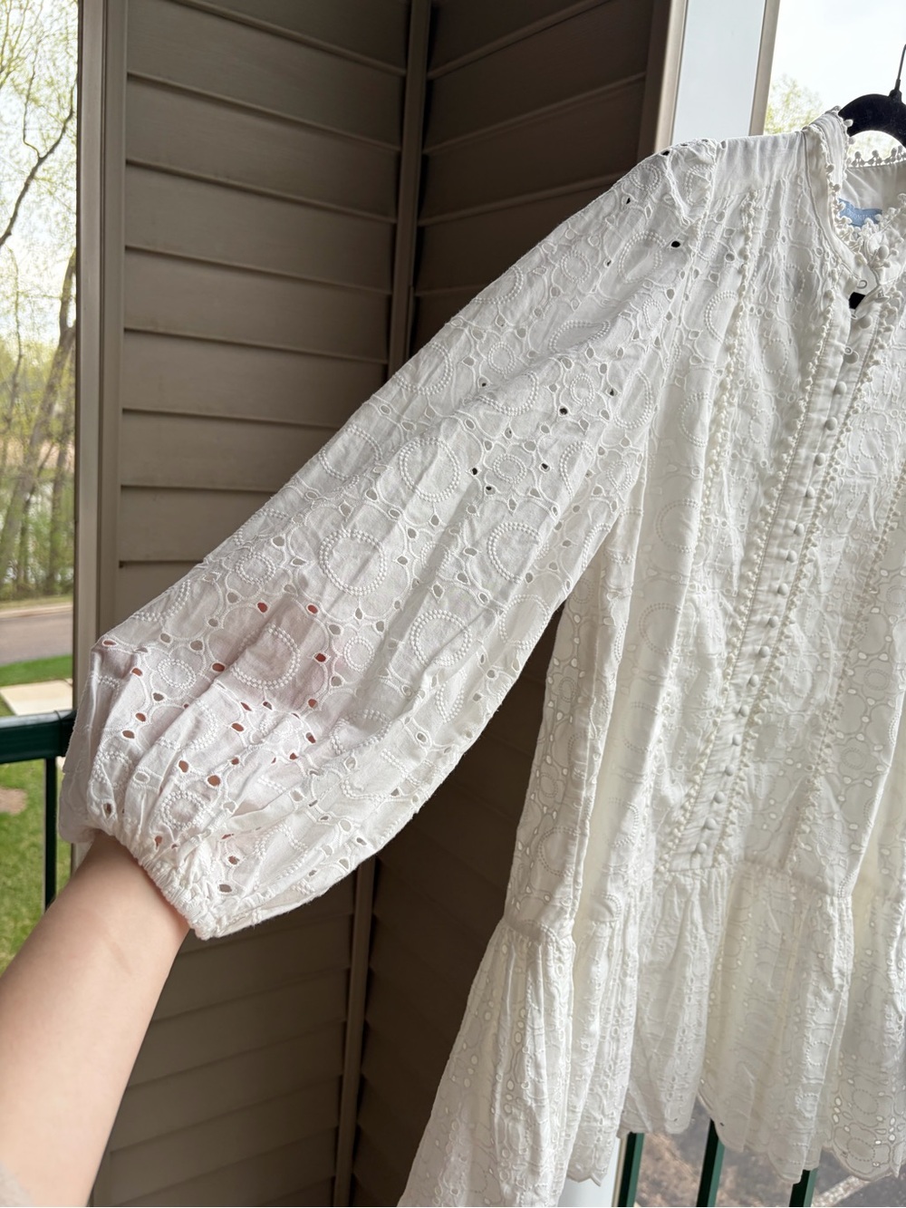 🆕🤍Antonio Melani White Eyelet Lace Dress Size 6 Boho Cottagecore Front Mini - Picture 7 of 17